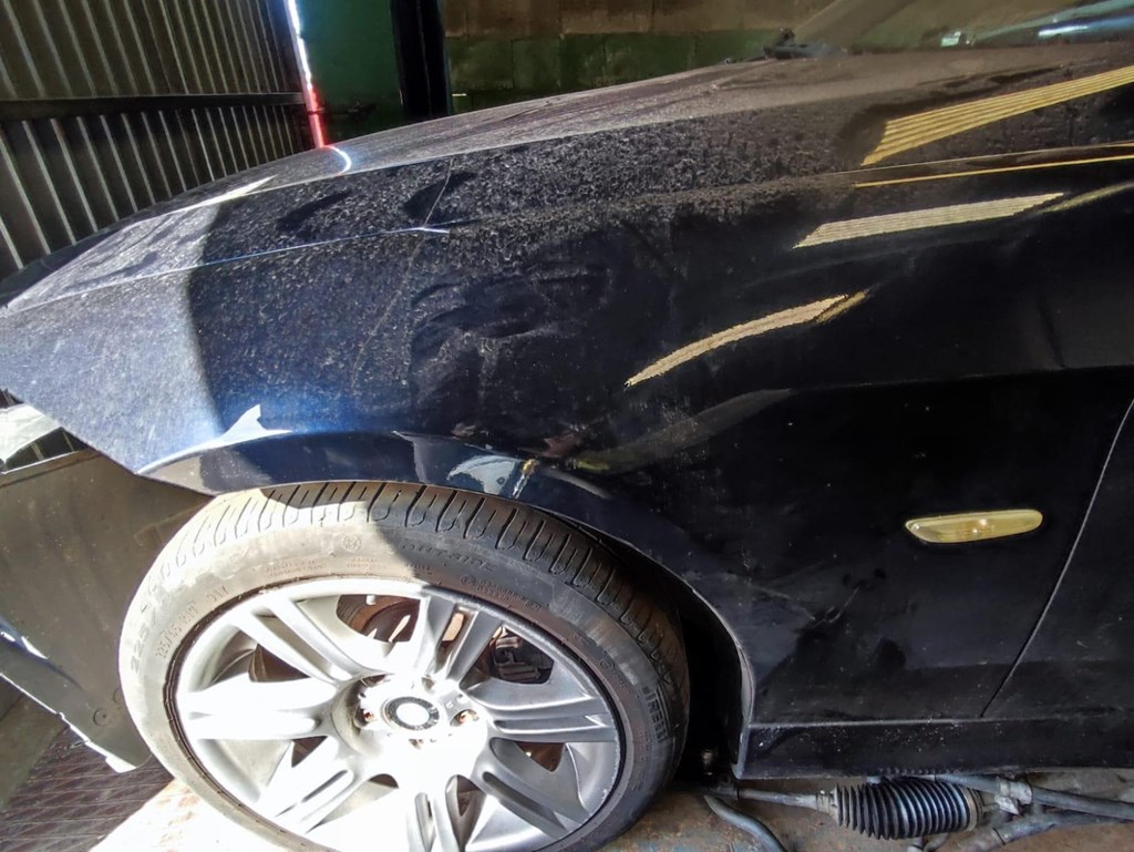 Foto 1 aleta izquierda bmw 320 e90