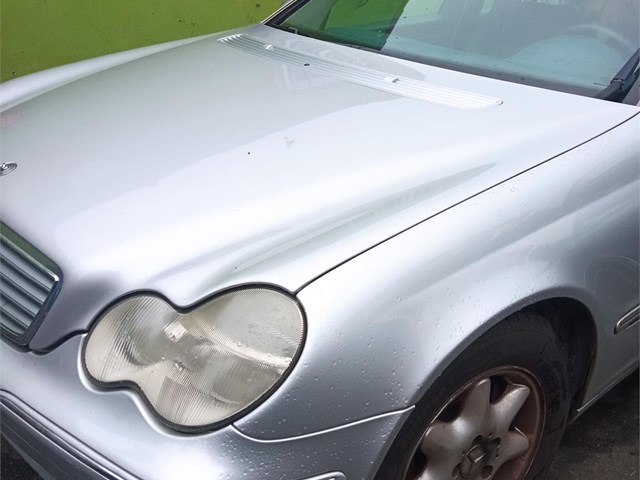 aleta izquierda mercedes benz w203