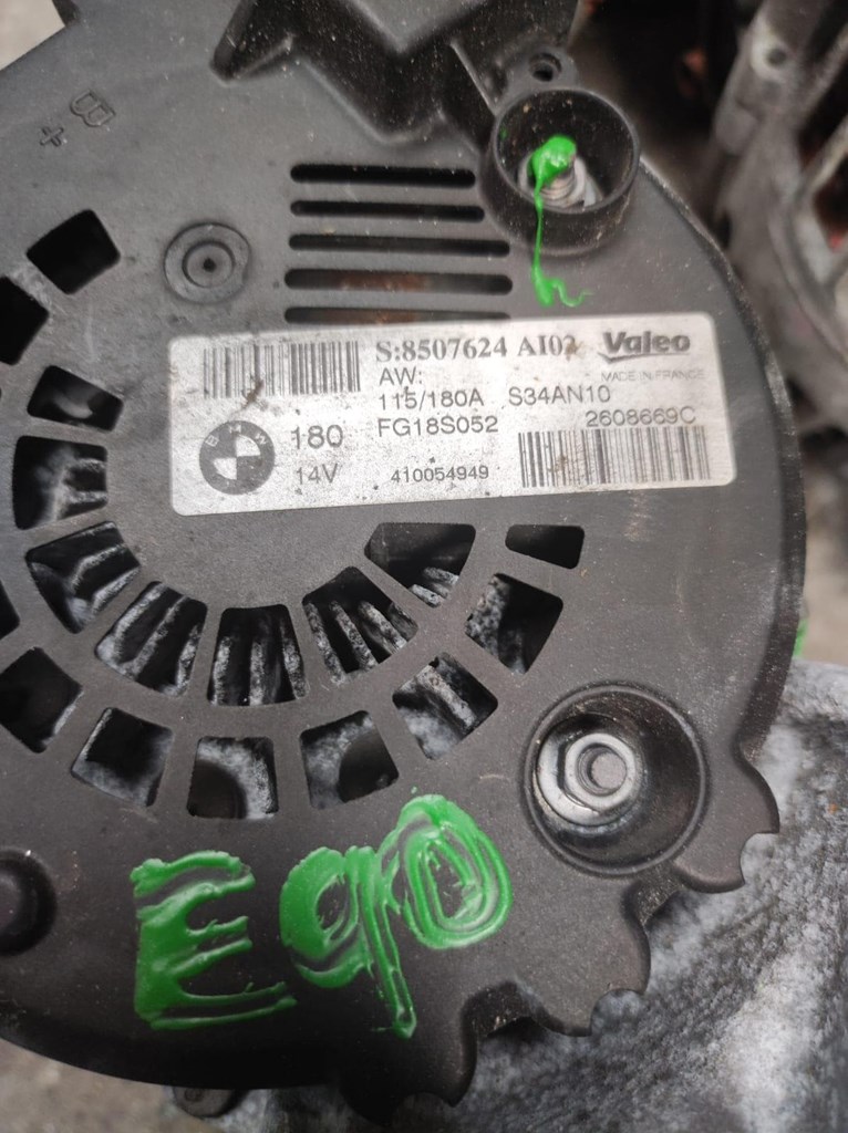 Foto 1 Alternador Valeo 115/180A - BMW