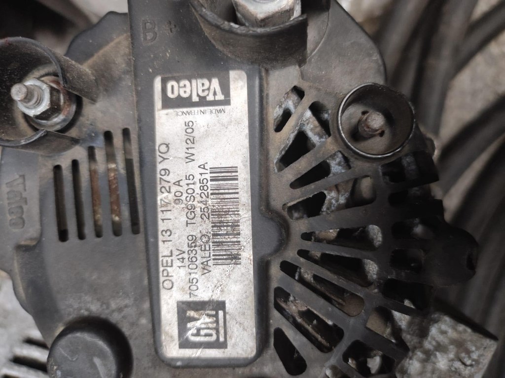 Foto 1 Alternador Valeo - Opel 90A