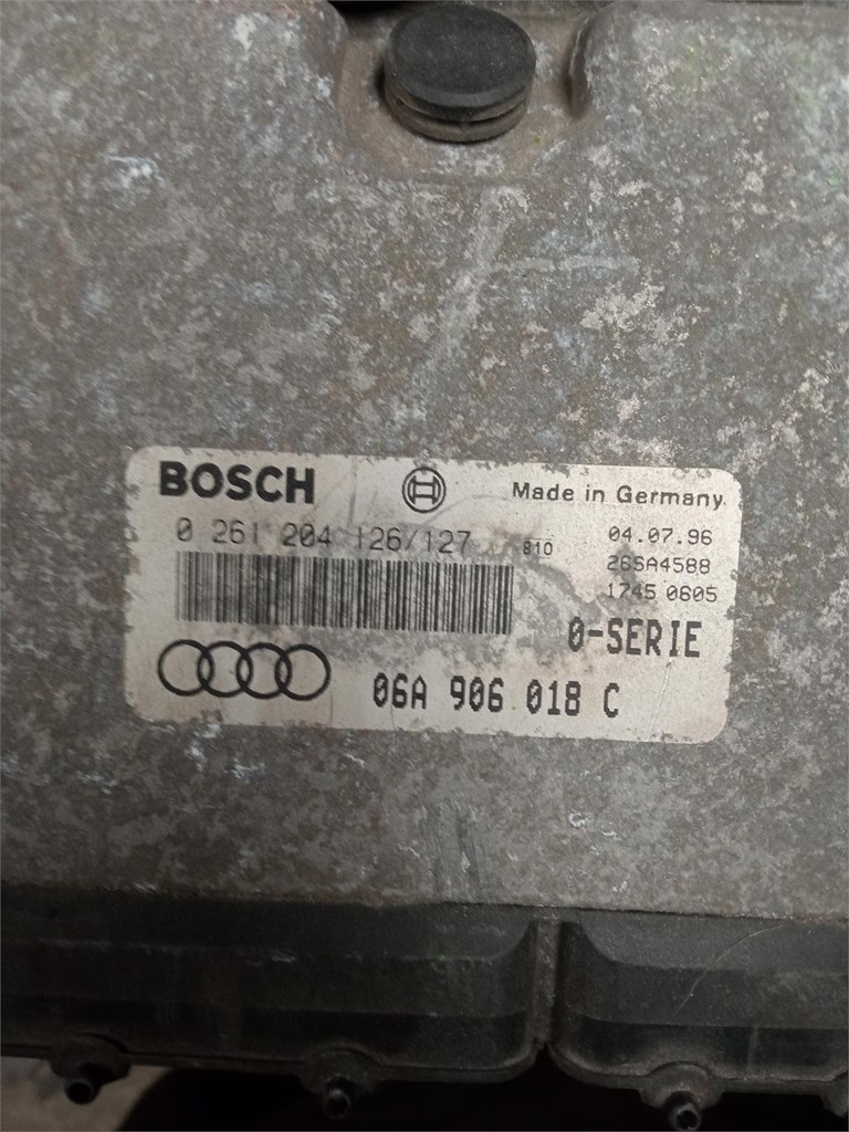 Foto 1 centralita Audi a3 año 2000 referencia 06A906018C