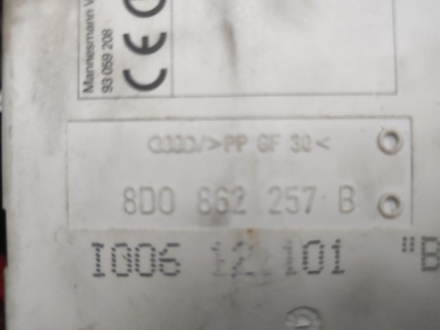 Centralita cierre  8D0 862 257 B