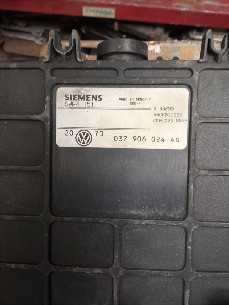 Foto 1 Centralita Golf GTI  5WP4151