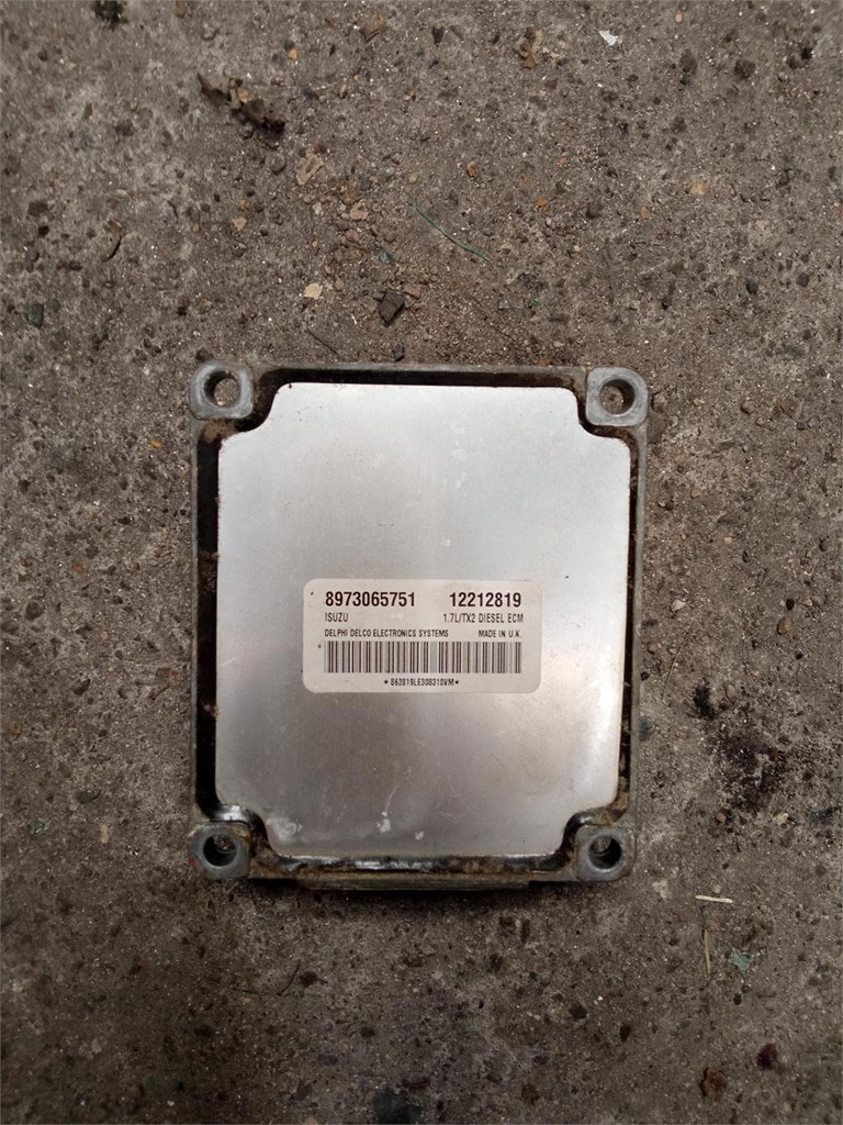 Foto 1 Centralita Isuzu 1.7L/TX2 Diesel ECM CENTRALITA MOTOR UCE OPEL ASTRA G SEDÁN 1998 8973065751 