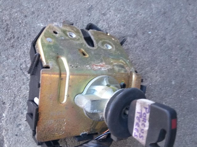 cerradura portón Ford focus mk1