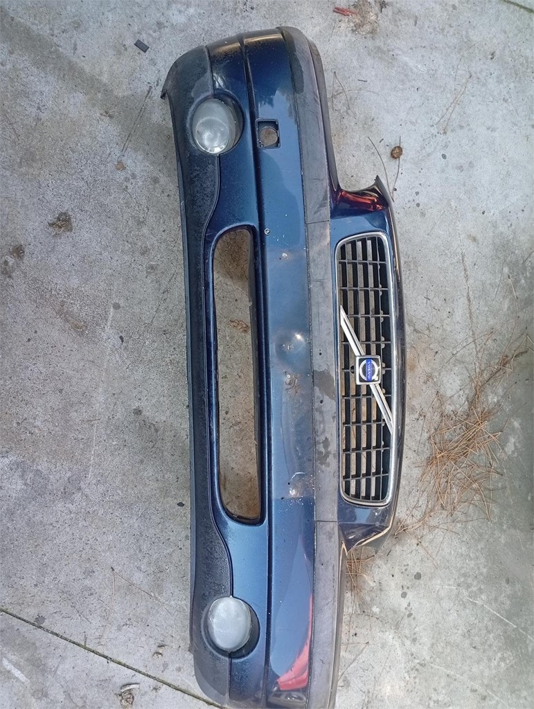 Foto 1 defensa delantera de volvo s60 