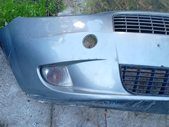 defensa delantera fiat punto