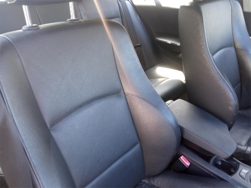 Foto 3 Despiece completo de BMW Serie 1. Vehículo disponible para despiece con gran variedad de recambios