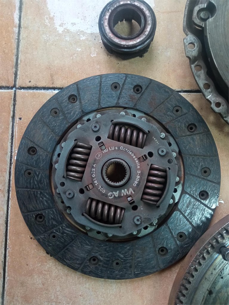 Foto 2 embrage skoda rapid 1.6 tdi 