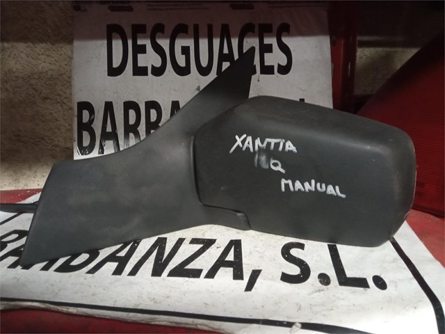 Espejo retrovisor exterior para BMW E36.  - Modelo eléctrico. - Carcasa negra.