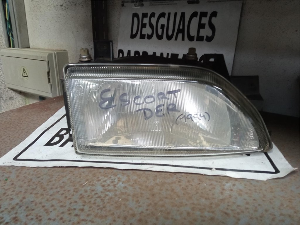 Foto 1 faro ford escort 1994