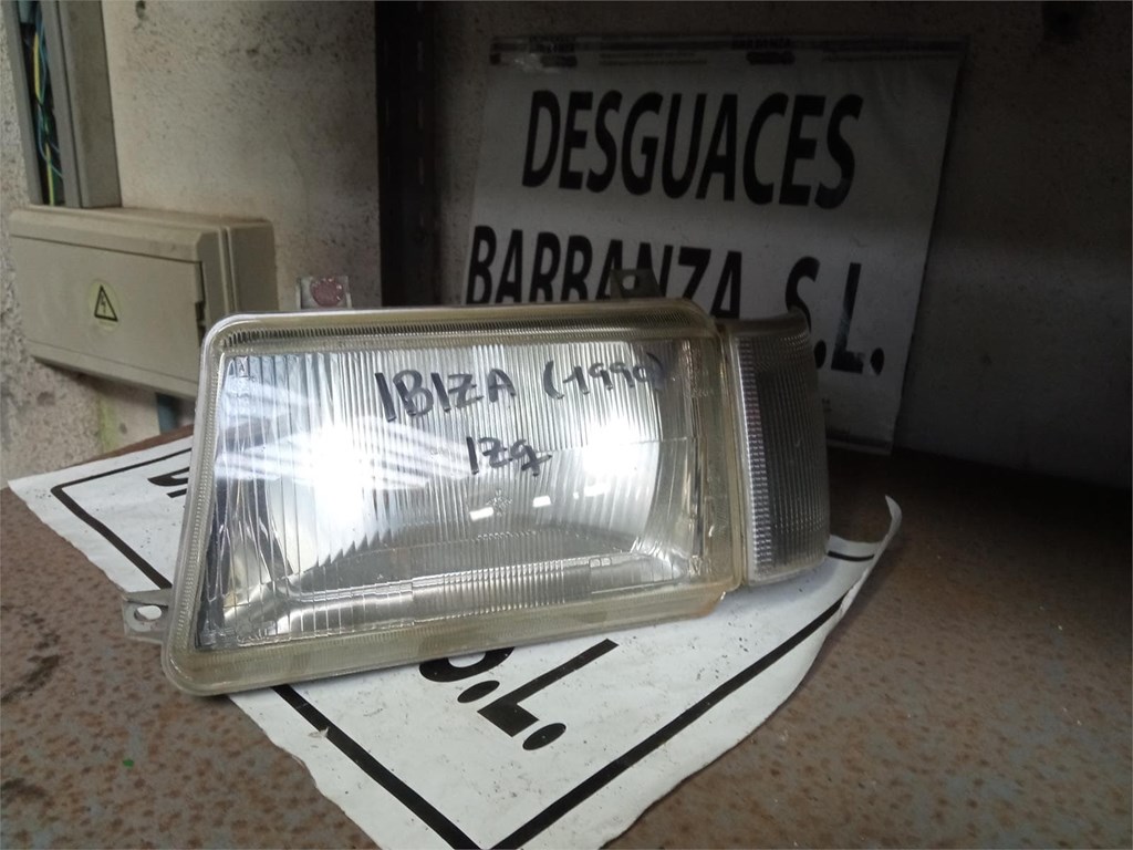 Foto 1 faro seat ibiza 6k1 