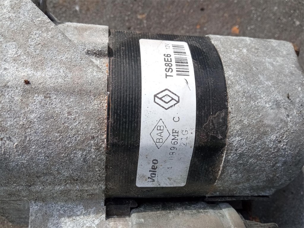 Foto 2 Motor de arranque Valeo TS8E6 Dacia Logan