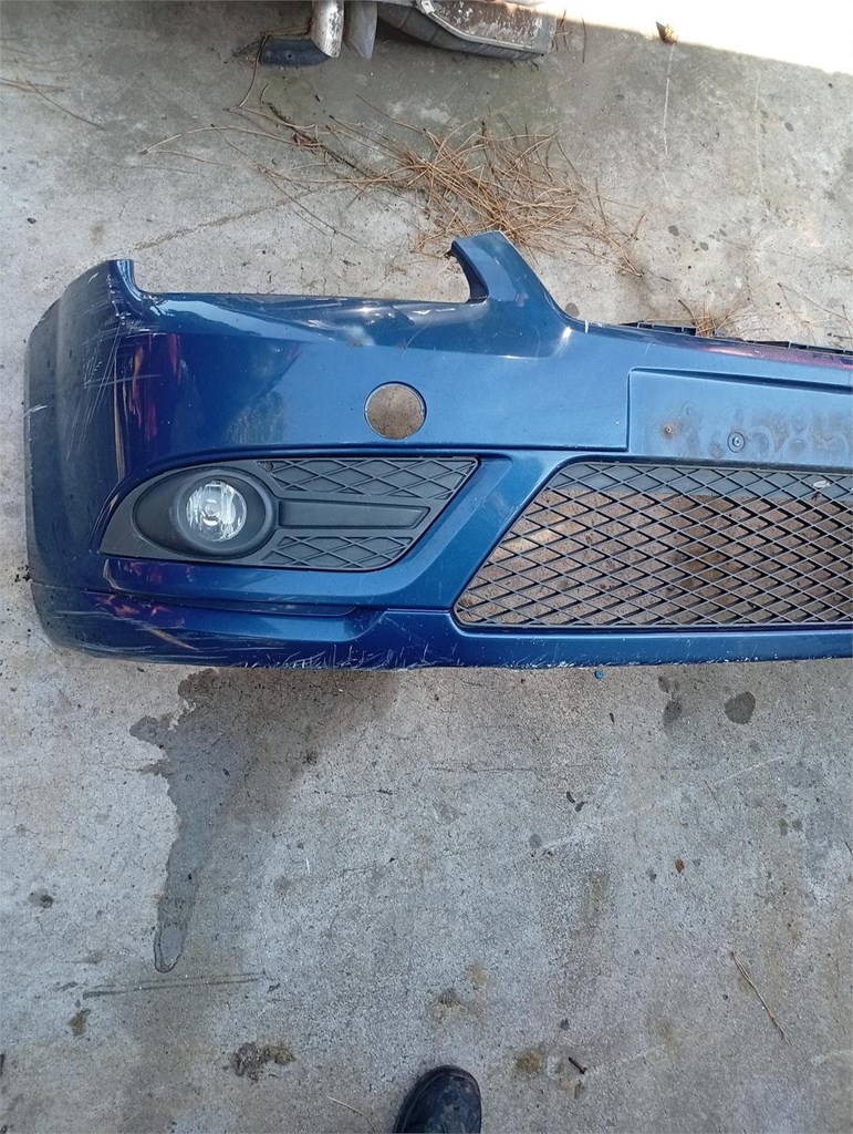 Foto 2 paragolpes delantero  ford focus 2 fase 2