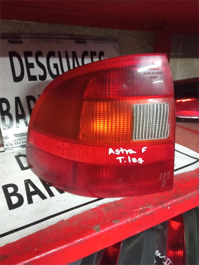 Foto 1 piloto opel astra f 