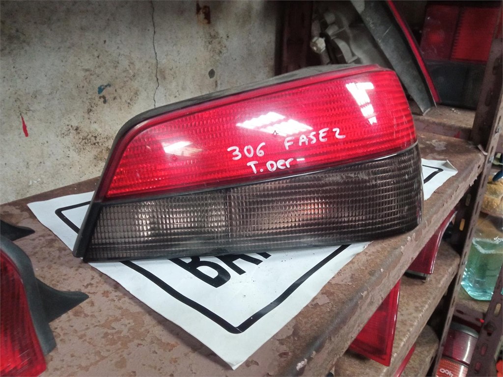 Foto 1 piloto trasero 306 fase 2 