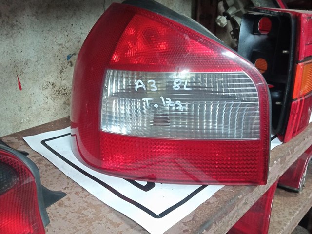 piloto trasero a3 8l 