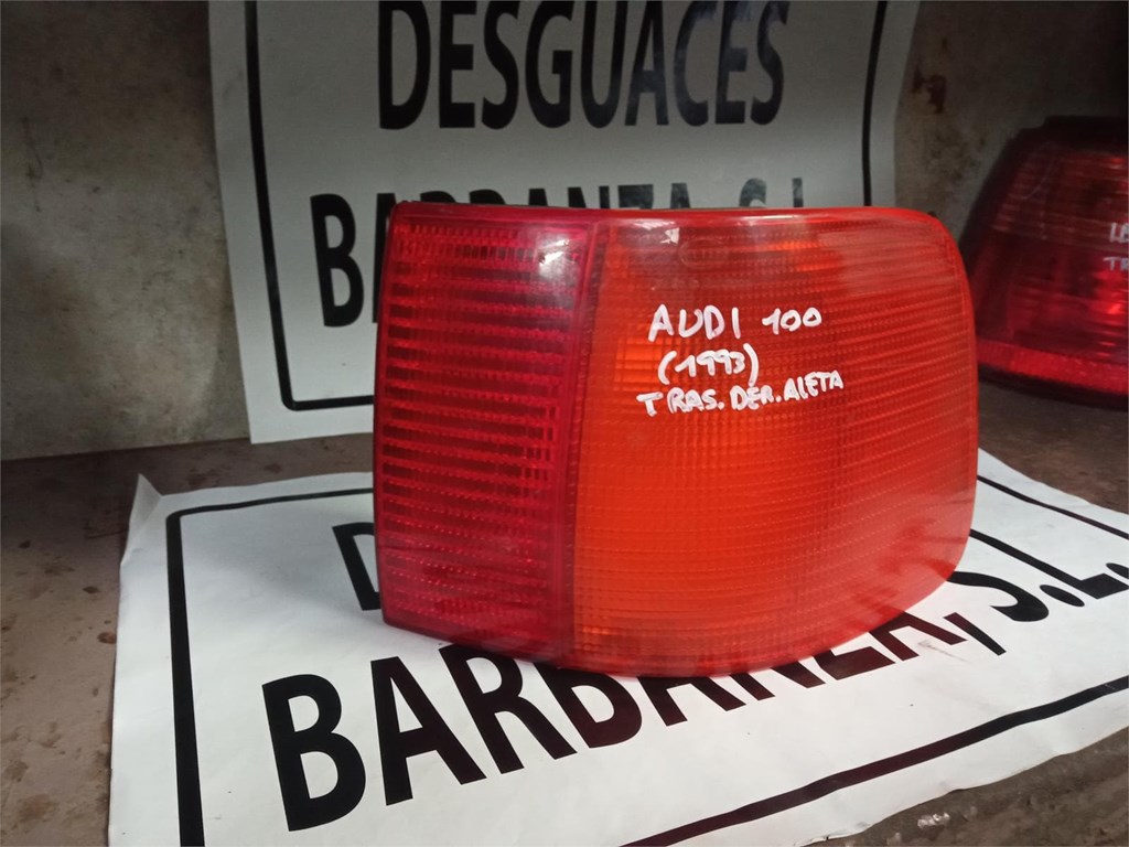 Foto 1 piloto trasero audi 100