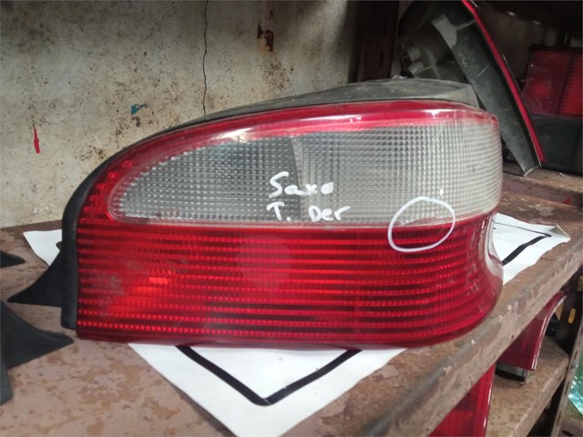 piloto trasero citroen saxo 