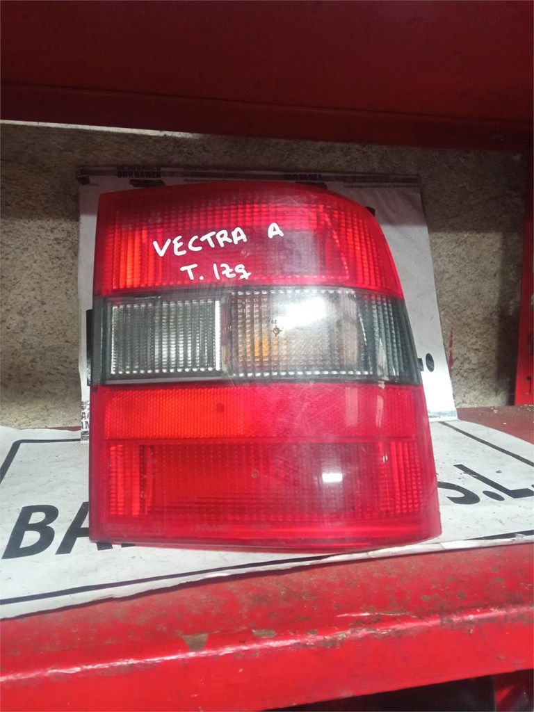 Foto 1 piloto trasero izquierda opel ventra a 