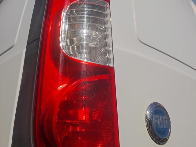 piloto trasero izquierdo fiat doblo