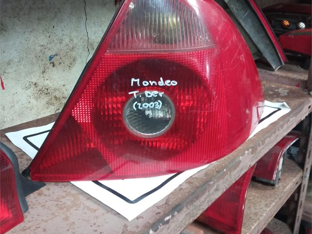 piloto trasero mondeo 2003 