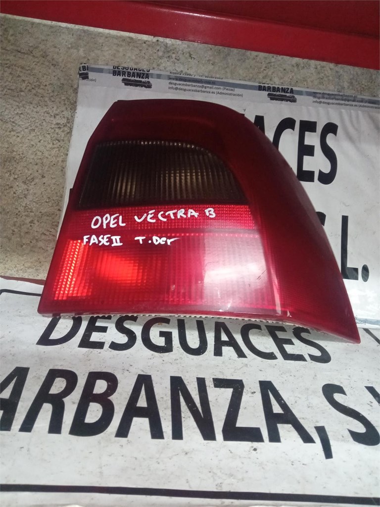 Foto 1 piloto trasero opel vetra b