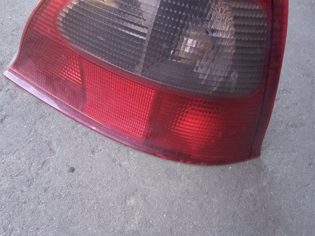 Piloto trasero para Rover 25