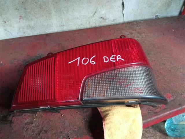 piloto trasero peugeot 106