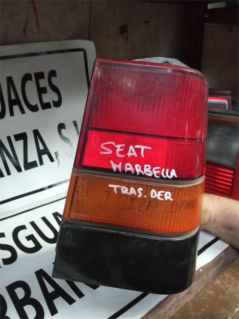 Foto 1 piloto trasero seat marbella 