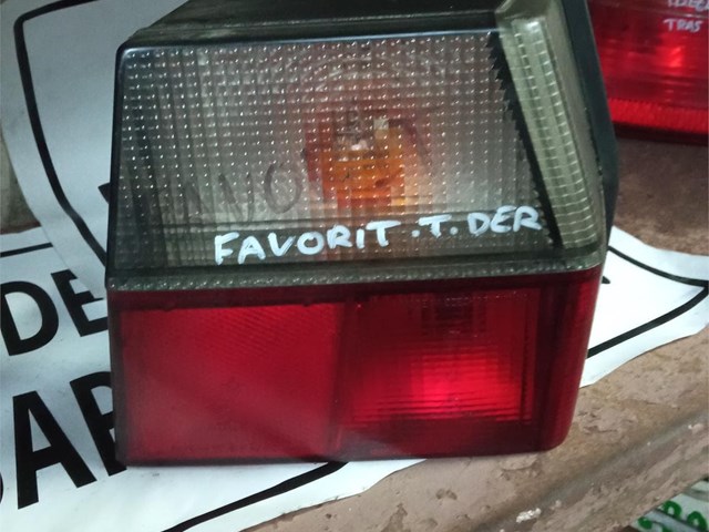 piloto trasero skoda favorit