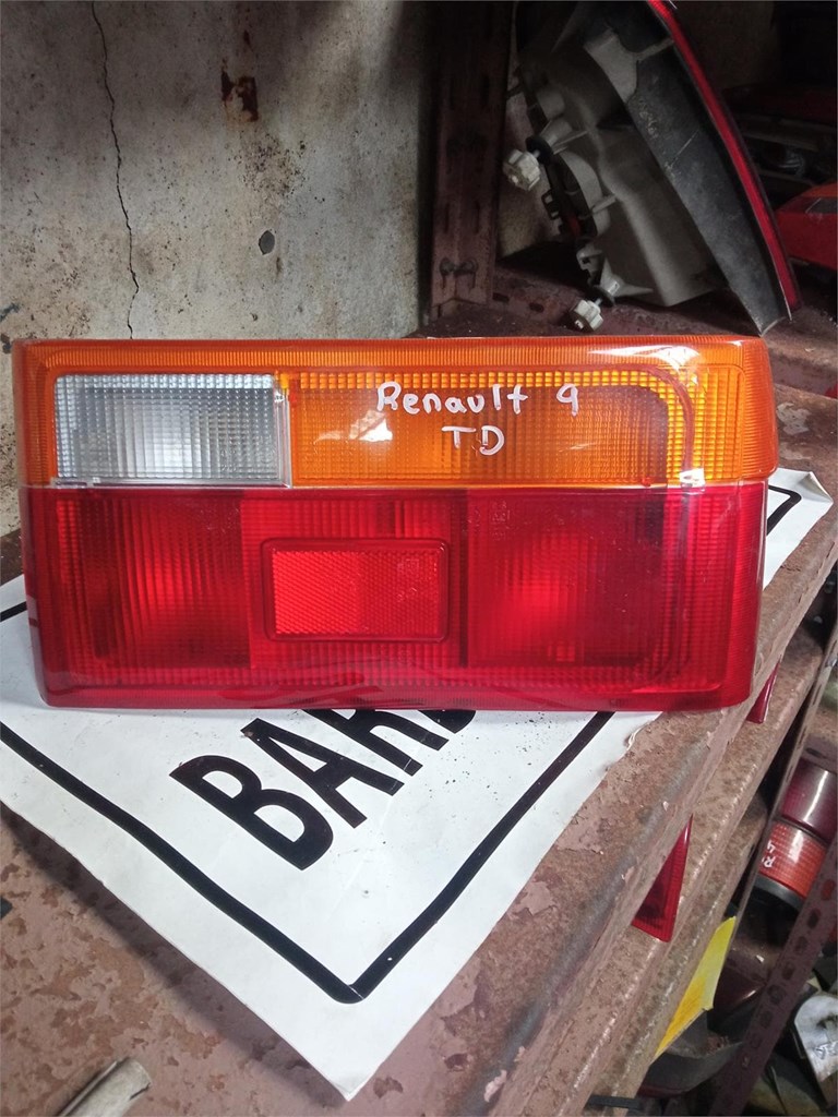 Foto 1 polito trasero renault 9