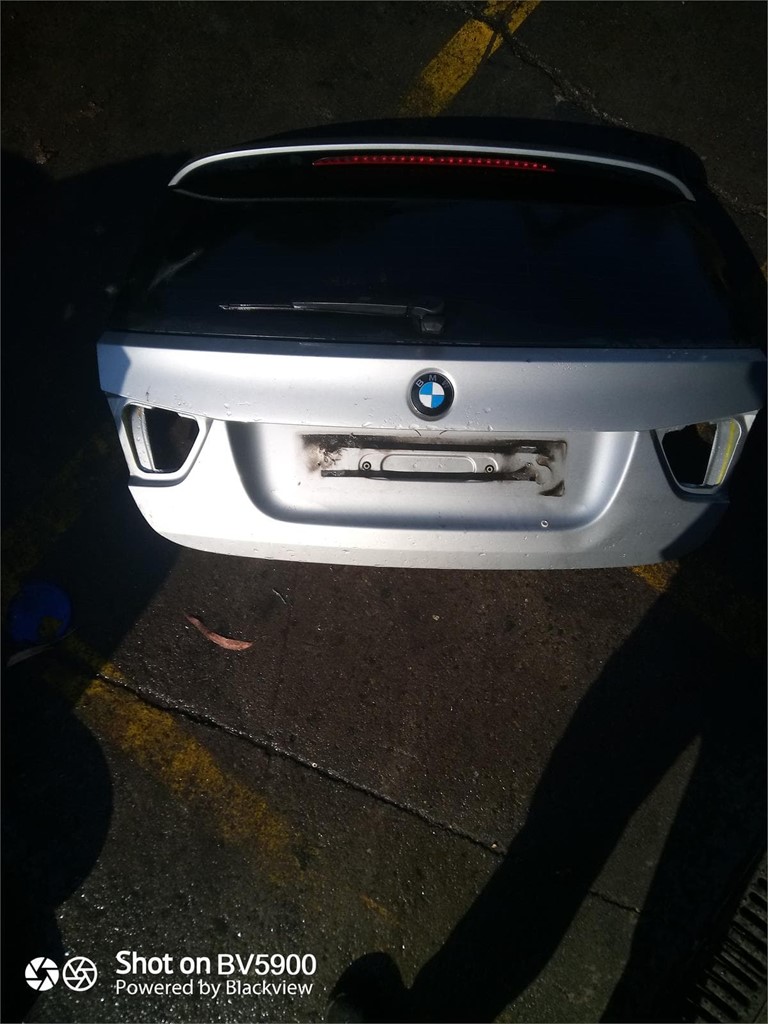 Foto 3 porton trasero bmw e91 