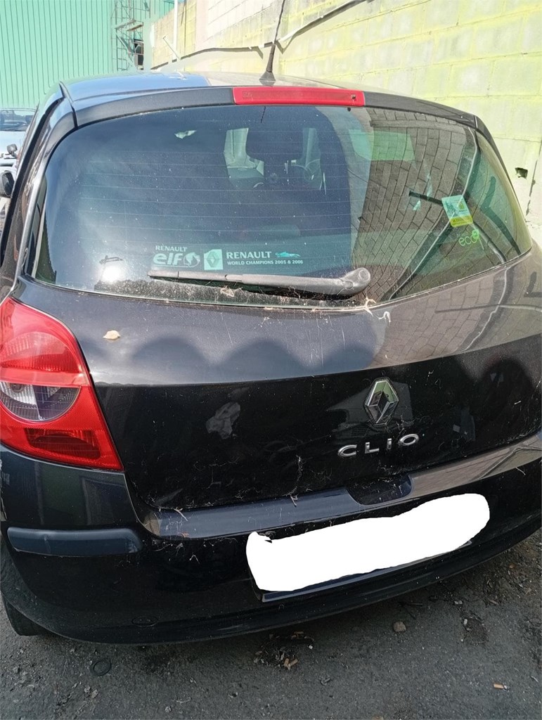 Foto 1 porton trasero renault clio fase 3 
