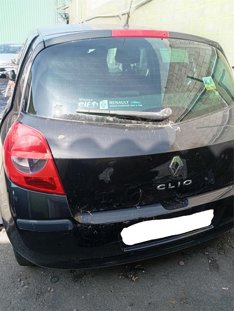 Foto 2 porton trasero renault clio fase 3 