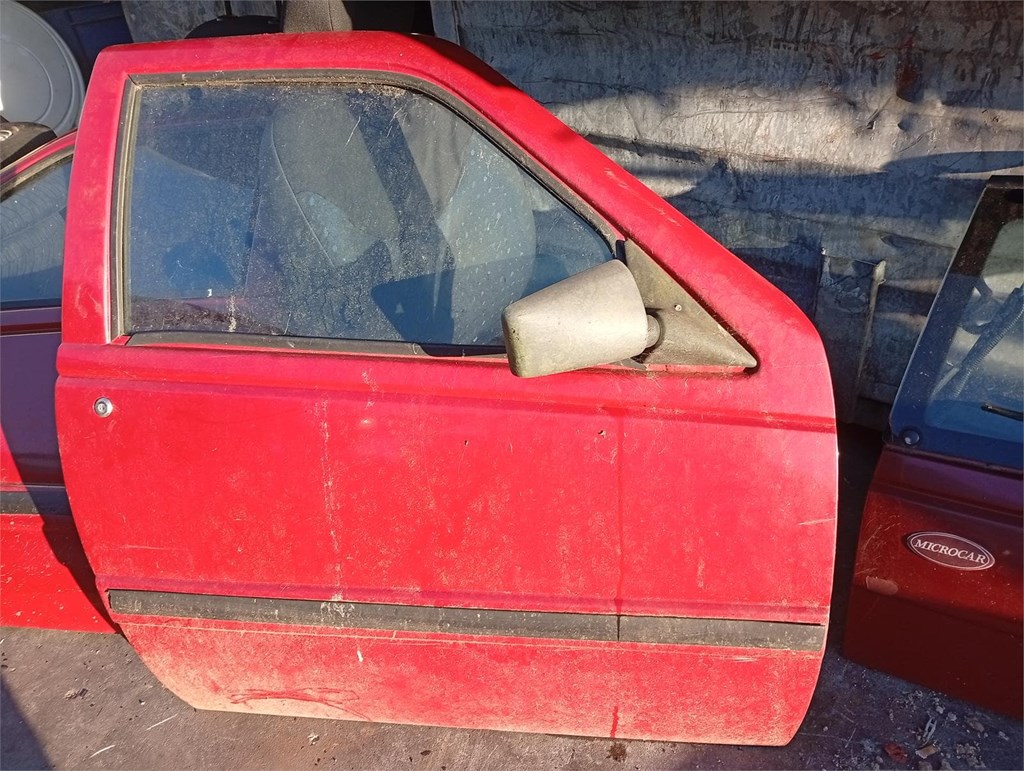 Foto 1 puerta copiloto microcar lira