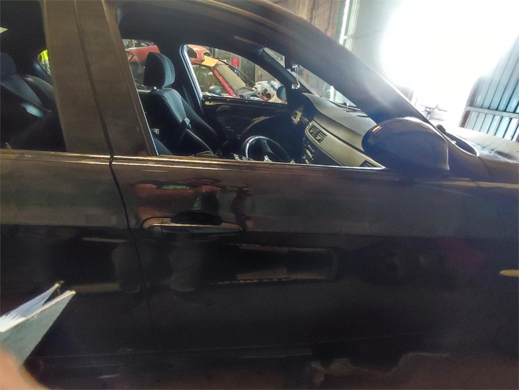 Foto 1 puerta delantera derecha bmw 320d e90