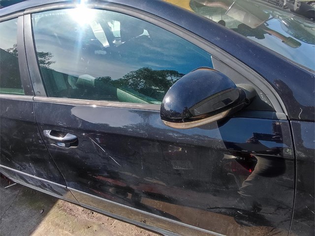 puerta delantera derecha Volkswagen passat b6