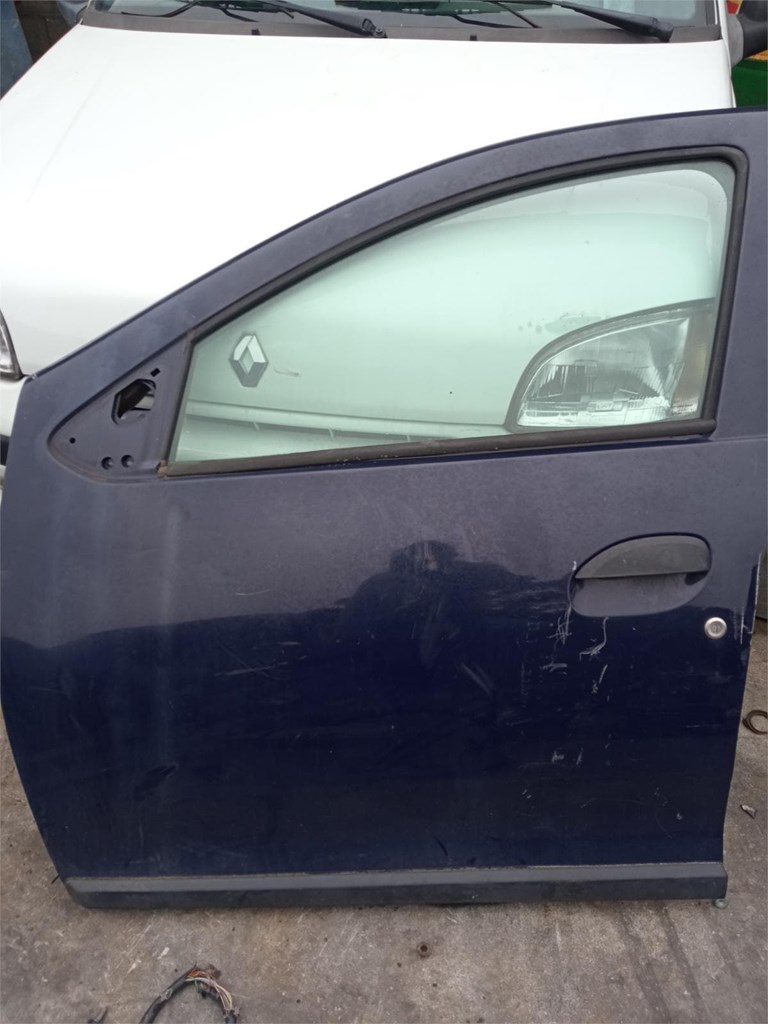 Foto 1 puerta delantera izquierda dacia logan familiar