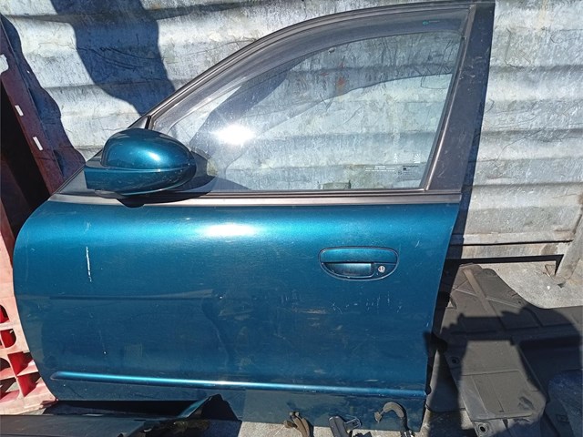 puerta delantera izquierda Daewoo Nubira.