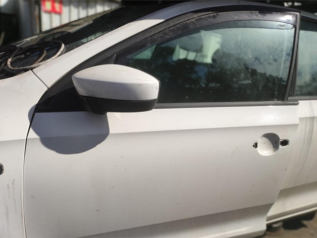puerta delantera izquierda skoda rapid 