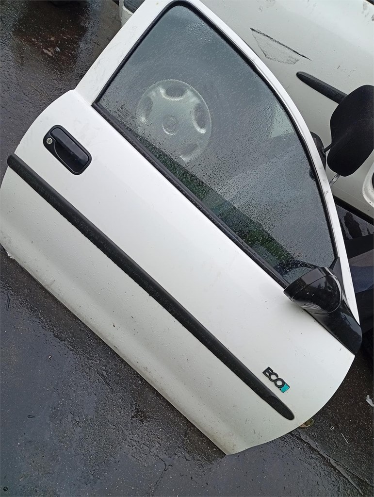 Foto 2 puerta derecha opel corsa 3p