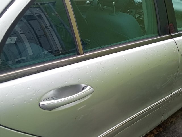 puerta trasera derecha mercedes benz
