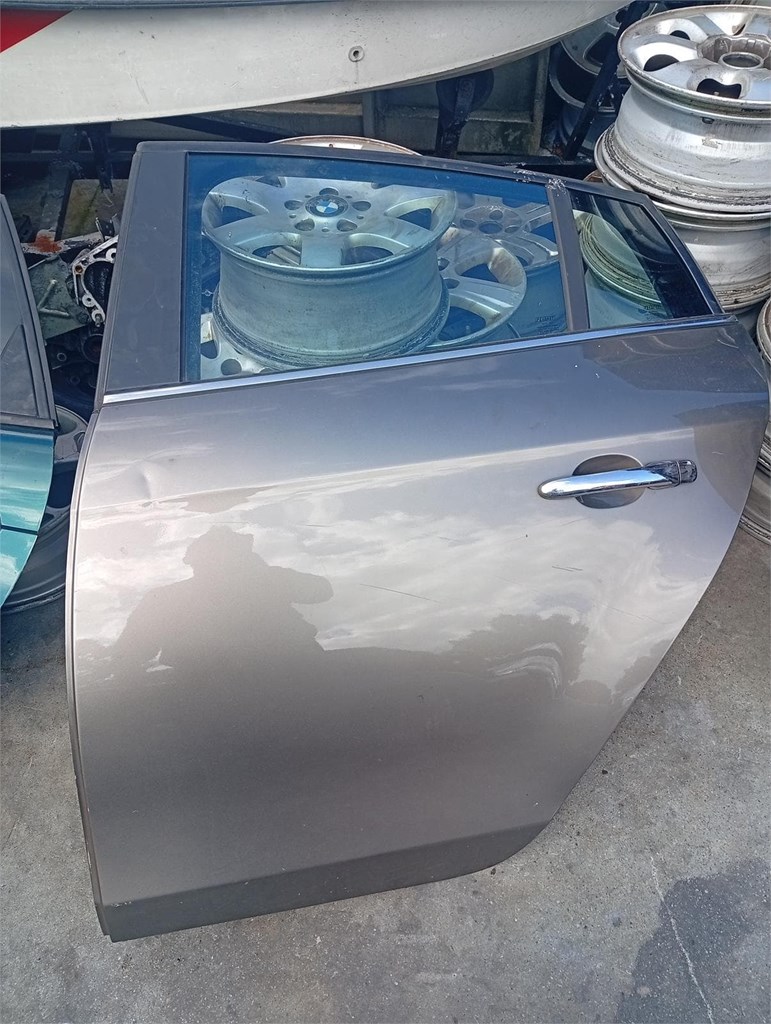 Foto 1 puerta trasera fiat bravo 2009