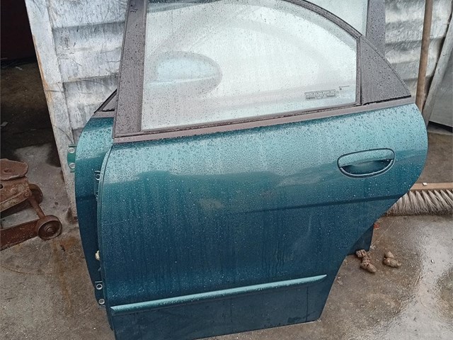 puerta trasera izquierdaa Daewoo Nubira