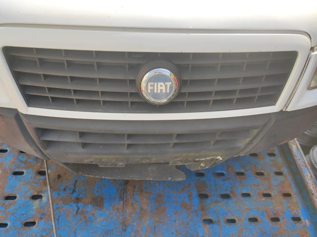 rejilla fiat doblo