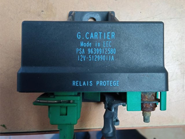Relé PSA 12V- 51299011A usado