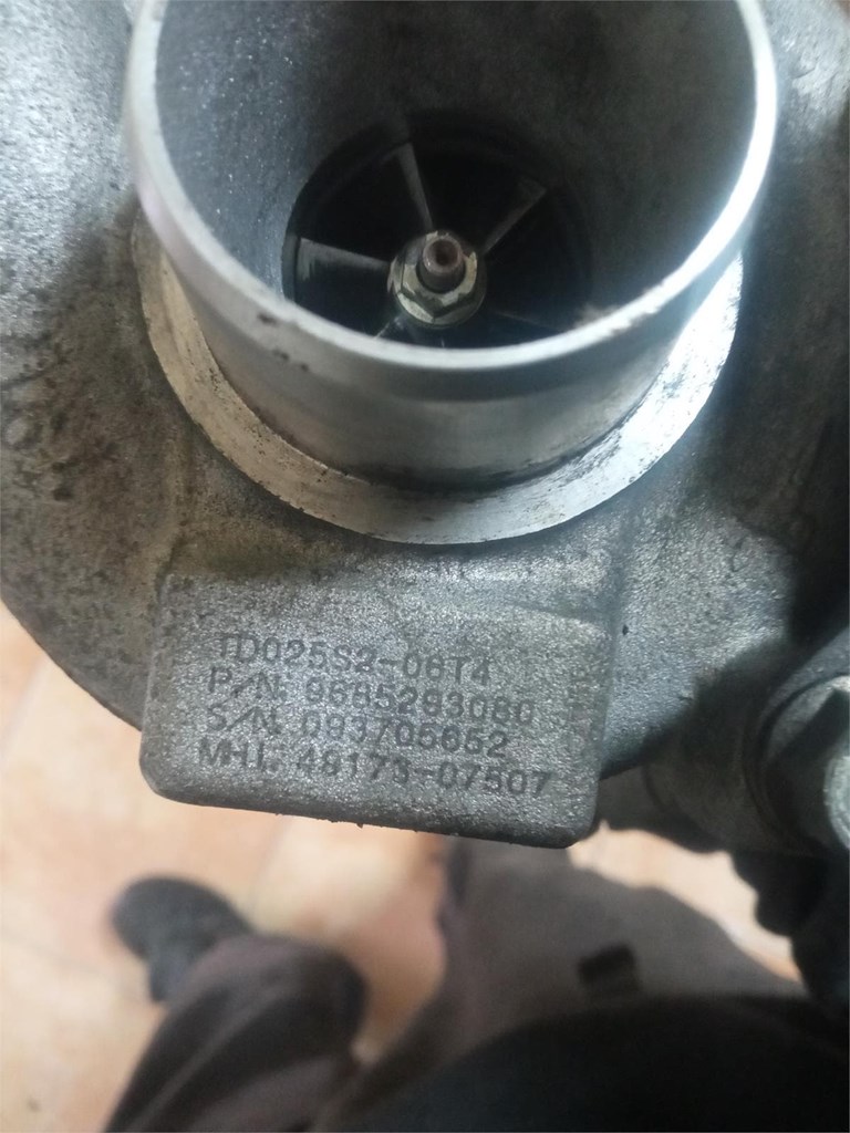 Foto 1 Turbo Compresor TD025S2-06T4 citroen 